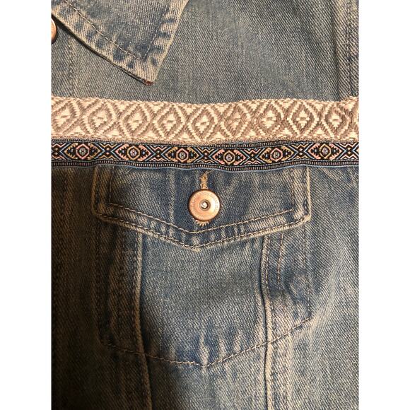 Boom Boom Jeans EUC Women's Embellished Embroidered Boho Denim Jacket Size L - Picture 3 of 8